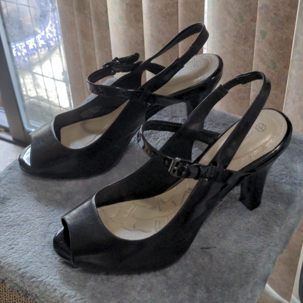 Giani Bernini black heel sandals
